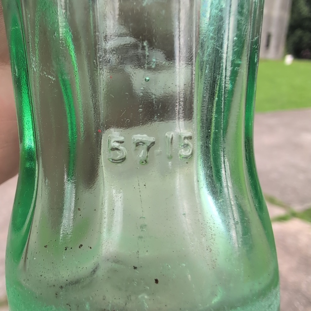 Vintage Coca-Cola Anniston Alabama 1957 Hobbleskirt 6oz Green Glass Coke Bottle - Picture 3 of 3